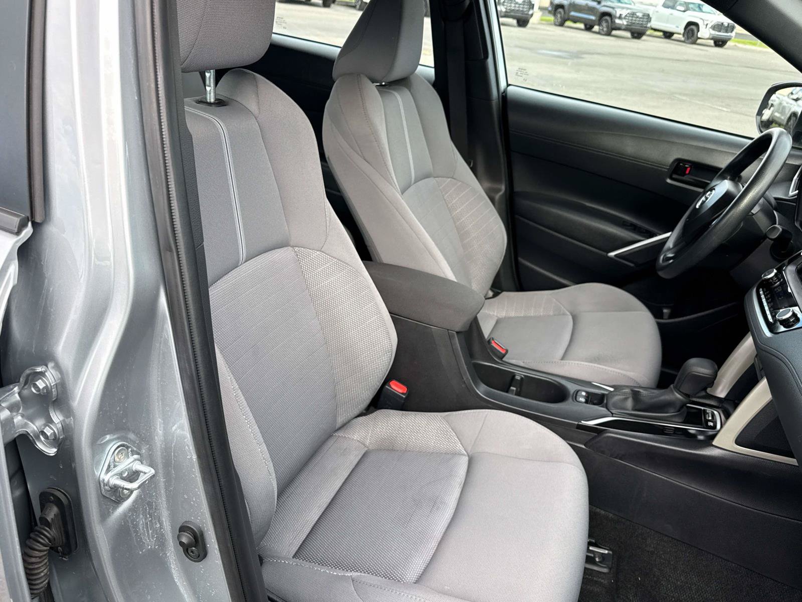 Used 2025 Toyota Corolla Cross AWD Hybrid image 17
