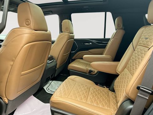 Used 2022 Cadillac Escalade Sport AWD/4WD image 27