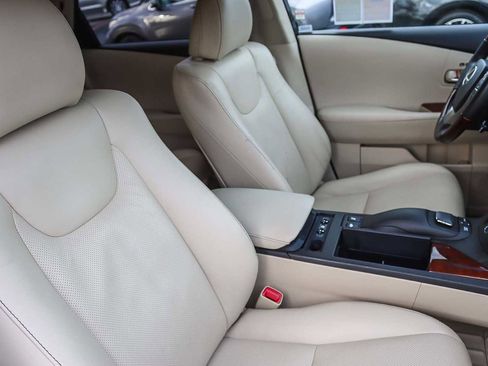Used 2013 Lexus RX 450h AWD image 16