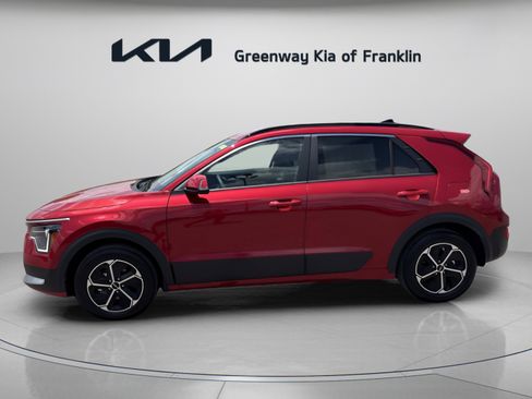 New 2026 Kia Niro EX FWD image 4