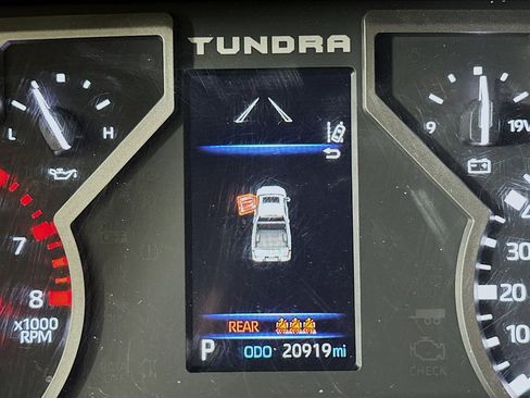 Used 2022 Toyota Tundra SR5 w/ TRD Off-Road Package image 18