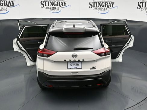 Used 2023 Nissan Rogue SV w/ SV Premium B Package image 26