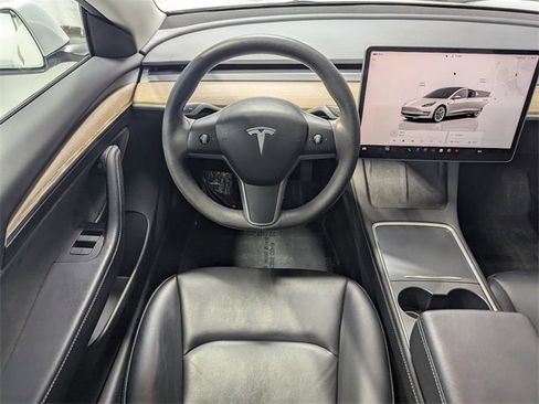 Used 2023 Tesla Model 3 Standard Range image 7