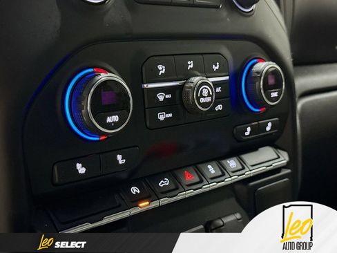 Used 2021 Chevrolet Silverado 1500 LT AWD/4WD image 18