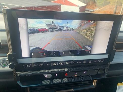 New 2025 GMC Hummer EV 3X w/ Battery Pack, 24 Module Pack image 30