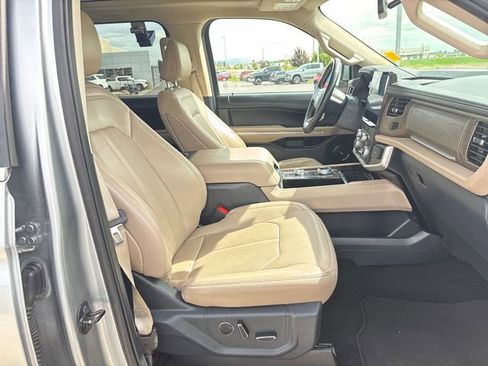 Used 2024 Ford Expedition Max Limited AWD/4WD image 23