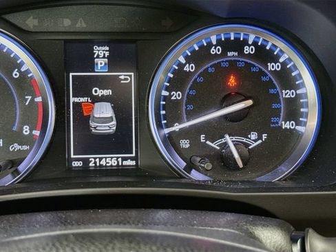 Used 2016 Toyota Highlander XLE AWD/4WD image 12