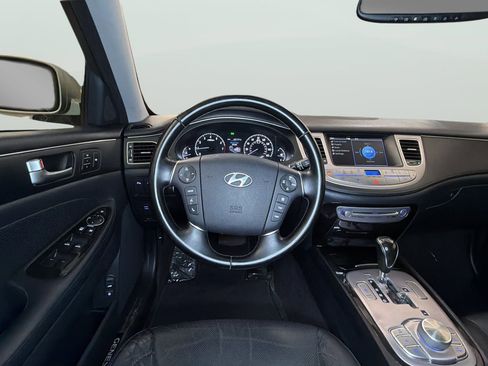 Used 2012 Hyundai Genesis 5.0 R-Spec RWD image 16