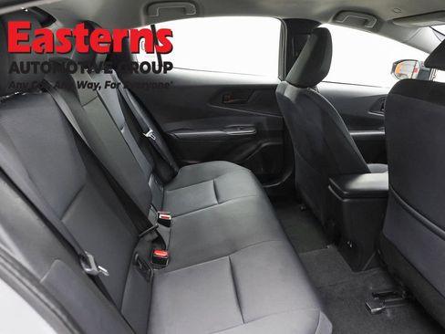 Used 2025 Toyota Prius LE FWD image 21