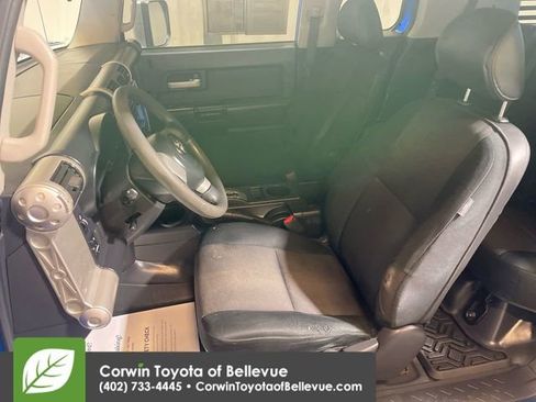 Used 2008 Toyota FJ Cruiser 4WD image 15