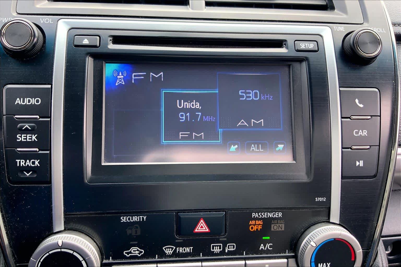 Used 2012 Toyota Camry SE FWD image 33