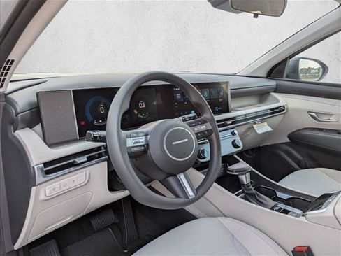 Used 2026 Hyundai Tucson SEL FWD image 23