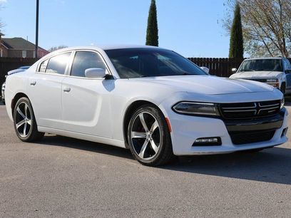 Used 2017 Dodge Charger SXT w/ Plus Group