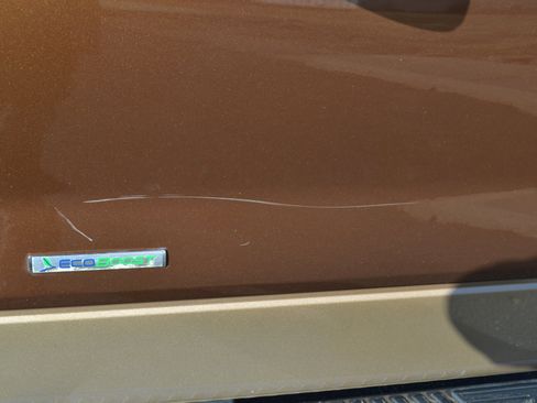 Used 2011 Ford F150 Lariat w/ Lariat Chrome Pkg image 49