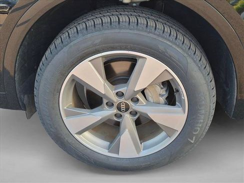 Certified 2023 Audi Q5 2.0T Premium Plus w/ Premium Plus Package AWD/4WD image 22