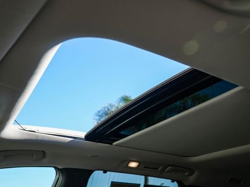 Certified 2025 INFINITI QX60 Luxe w/ Vision Package image 24