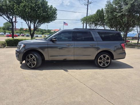 Used 2021 Ford Expedition Max Limited AWD/4WD image 2