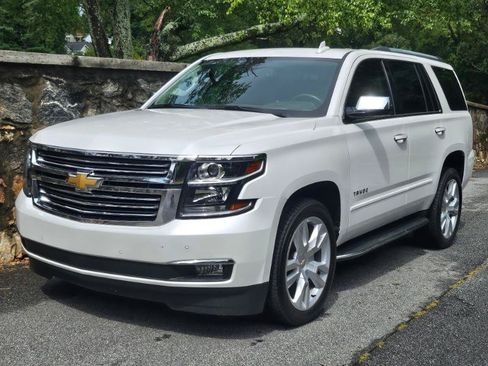 Used 2019 Chevrolet Tahoe Premier AWD/4WD image 13