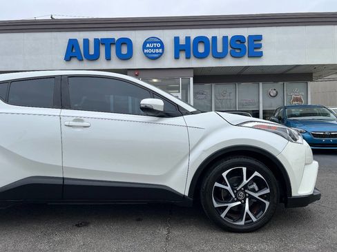 Used 2018 Toyota C-HR XLE image 36