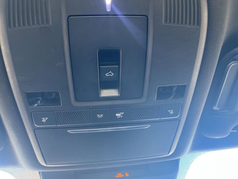 Used 2020 MAZDA MAZDA6 Signature image 32