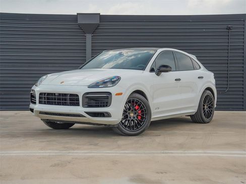 Used 2023 Porsche Cayenne GTS image 1