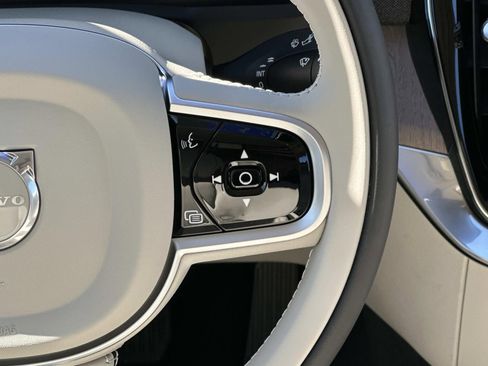 New 2026 Volvo XC90 T8 Ultra w/ Protection Package Premier AWD/4WD image 9