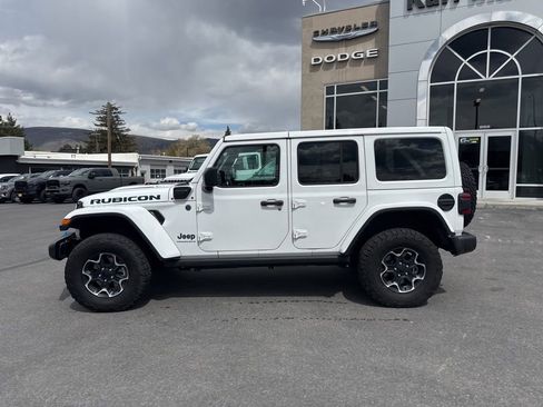 Used 2023 Jeep Wrangler Unlimited Rubicon 4xe w/ Cold Weather Group AWD/4WD image 8