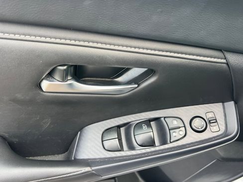 Used 2024 Nissan Sentra SV image 12