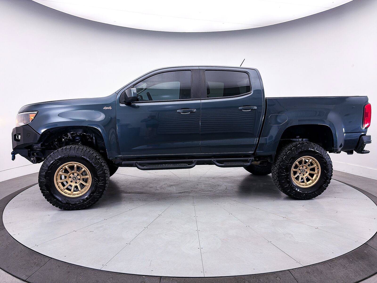 Used 2020 Chevrolet Colorado LT AWD/4WD image 36