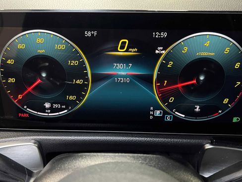 Certified 2023 Mercedes-Benz GLB 250 4MATIC image 28