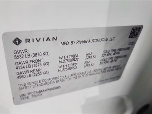 Used 2023 Rivian R1T Adventure image 59