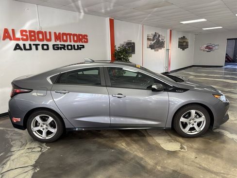 Used 2018 Chevrolet Volt LT image 4