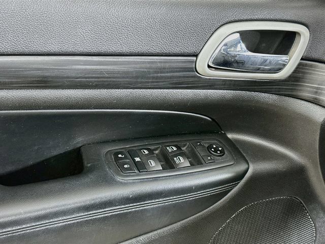 Used 2020 Jeep Grand Cherokee Altitude RWD image 10
