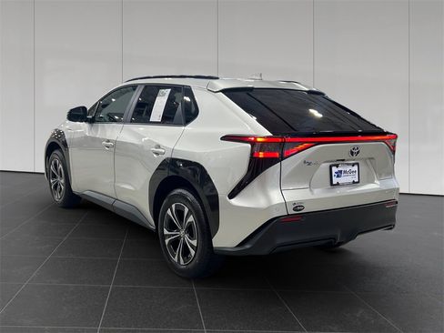 Used 2025 Toyota bZ4X AWD w/ Weather Package image 3