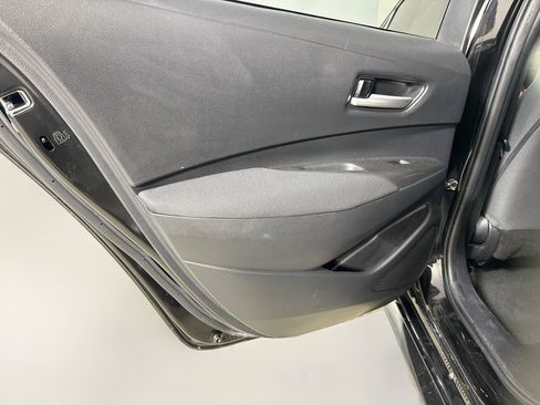 Used 2021 Toyota Corolla LE FWD image 26