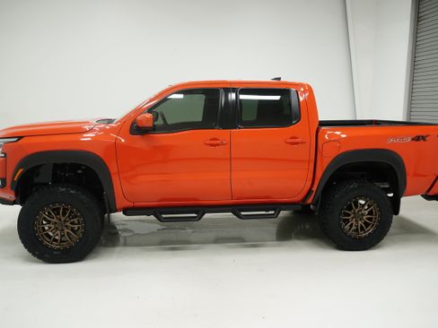 Used 2025 Nissan Frontier PRO-4X w/ Tow Package AWD/4WD image 6