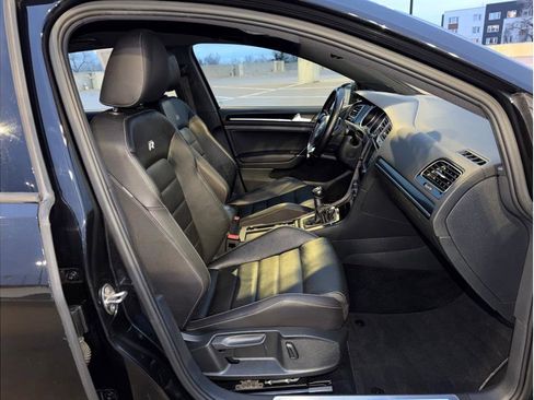 Used 2016 Volkswagen Golf R 4-Door image 14