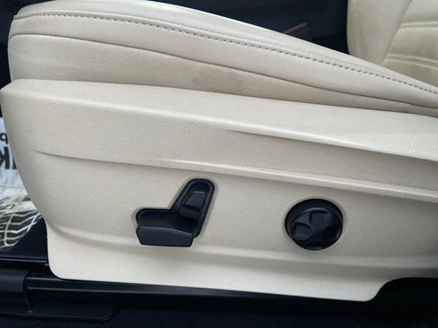 Used 2023 Alfa Romeo Stelvio Ti Lusso w/ Quick Order Package 22X Lusso image 11