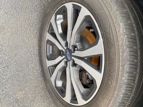 Used 2020 Subaru Forester Limited image 23