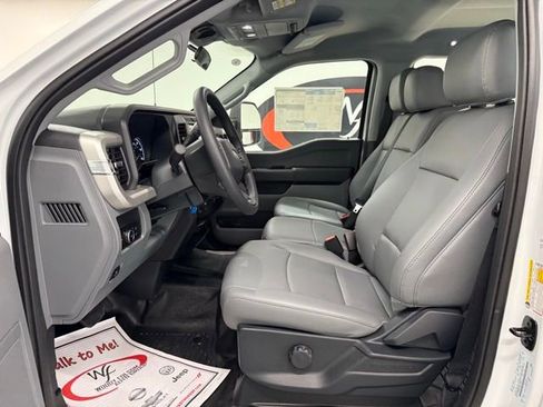 New 2026 Ford F250 XL w/ XL Chrome Package image 11