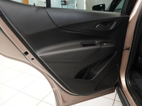 Used 2019 Chevrolet Equinox LT FWD image 26