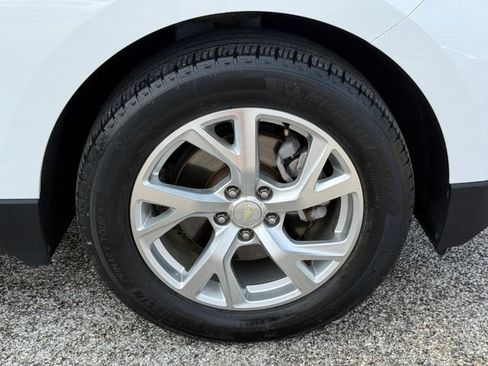 Used 2020 Chevrolet Equinox LT FWD image 7