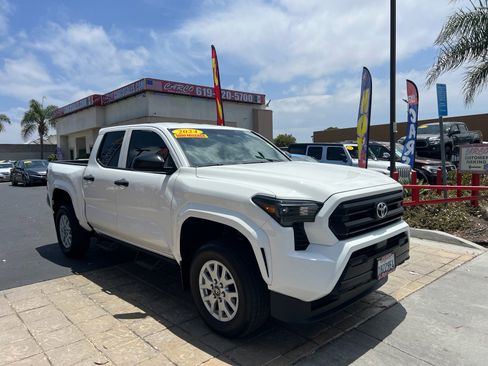 Used 2024 Toyota Tacoma SR RWD image 2