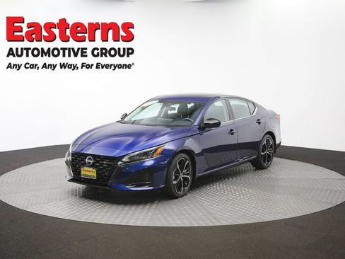 Used 2024 Nissan Altima 2.5 SR w/ SR Premium Package FWD image 57