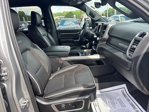 Used 2025 RAM 1500 Laramie w/ Sport Appearance Package AWD/4WD image 14
