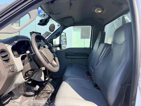 Used 2023 Ford F650 2WD Regular Cab Super Duty image 13