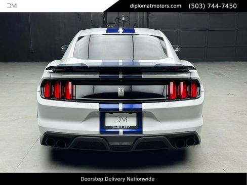 Used 2016 Ford Mustang Shelby GT350 w/ Technology Package image 6