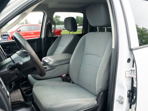 Used 2017 RAM 1500 Express AWD/4WD image 23