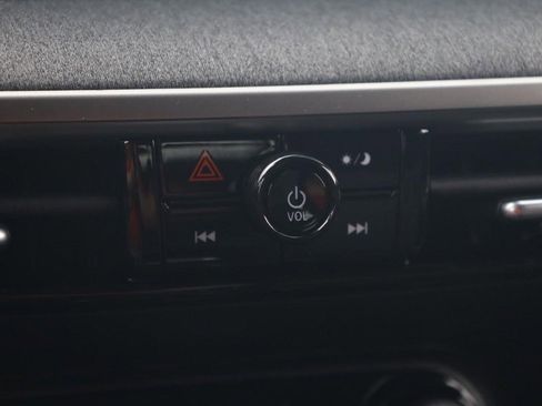 New 2026 Nissan Kicks SV image 13