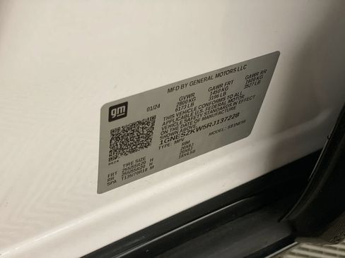 Used 2024 Chevrolet Traverse Premier w/ Redline Edition FWD image 41
